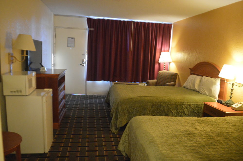Rodeway Inn Denmark-Jackson Exterior foto